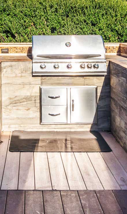 Four Seasons Landscaping And Water Gardens LLC Outdoor Kitchen